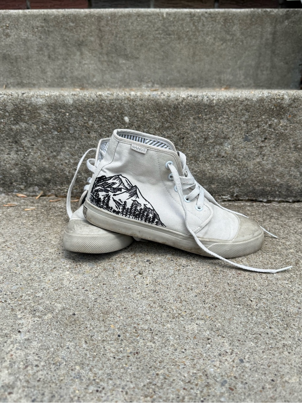 Grey High-Top Sneakers with Mountain Embroidery